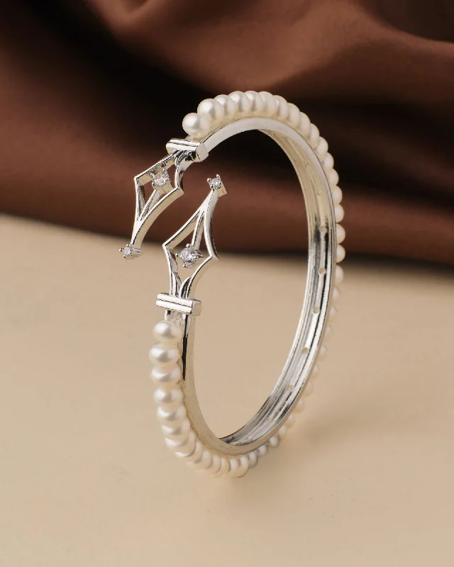 Trendy Gemstone Bangles with Stylish Charms-Classic Pearl  Bangle