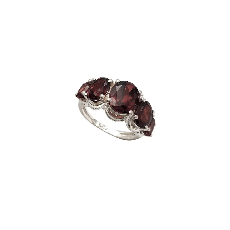 Luxury Silver Ring with Diamond Accents-Oval Garnet Ring (Silver)