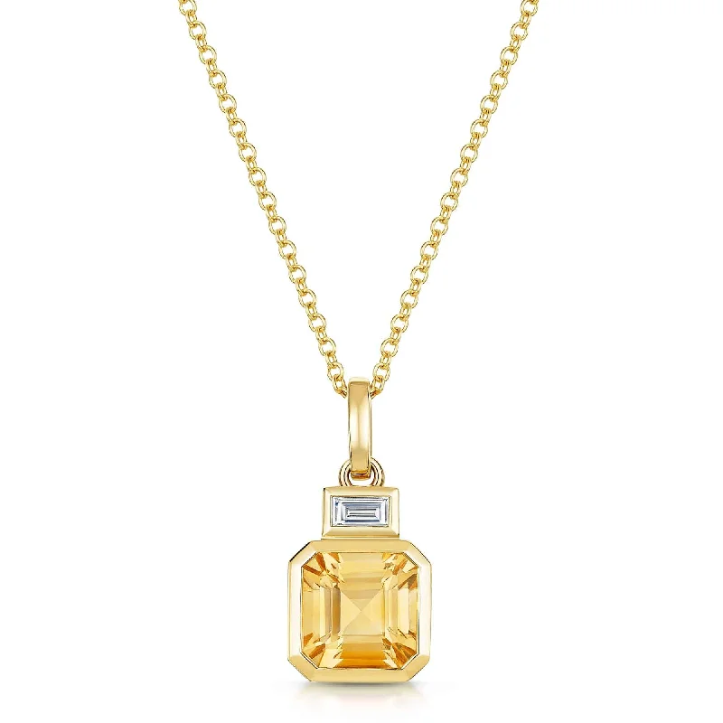 Fashionable Necklace with Charms for Teenagers-18ct Yellow Gold Citrine & Diamond Rubover Set Pendant