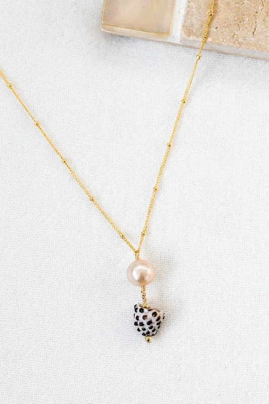 Vintage-inspired Crystal Necklace-Edison Pearl Drupe Shell Necklace