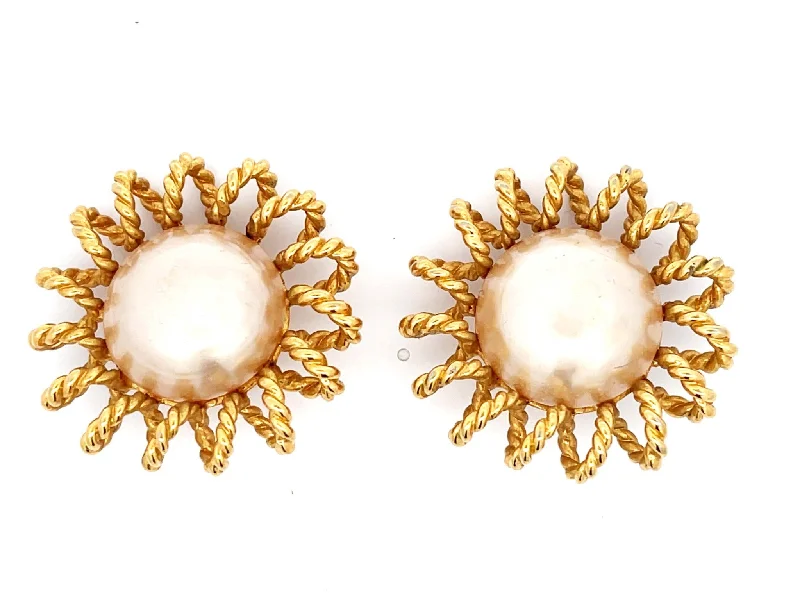 Simple Round Earrings for Work-CHANEL Rare Vintage Faux Pearl Flower Clip on Earrings