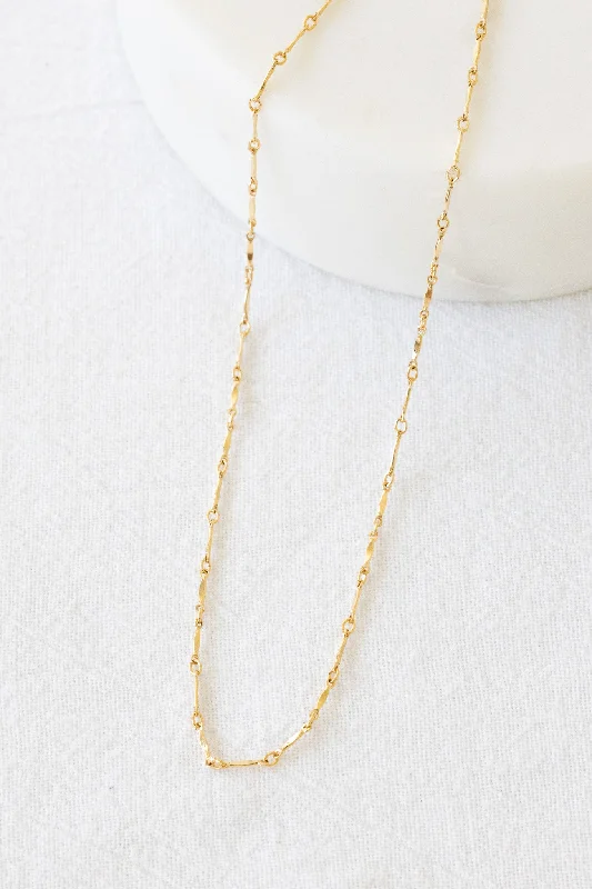 Elegant Gold Necklace with Round Pendant-Jay Necklace